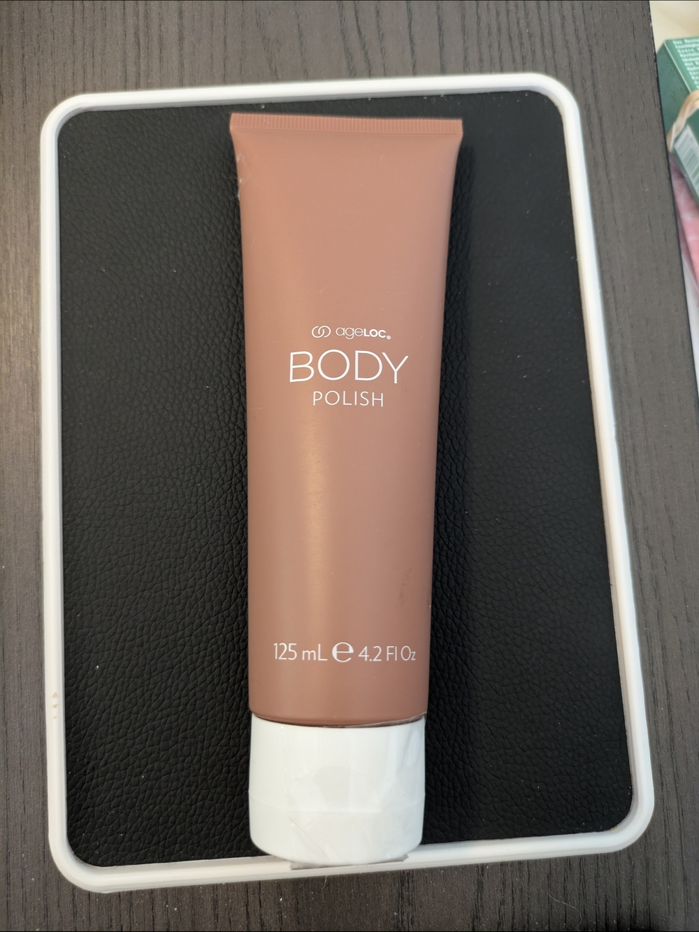 Skin ageloc Body Polish - Mauve Pink Tube